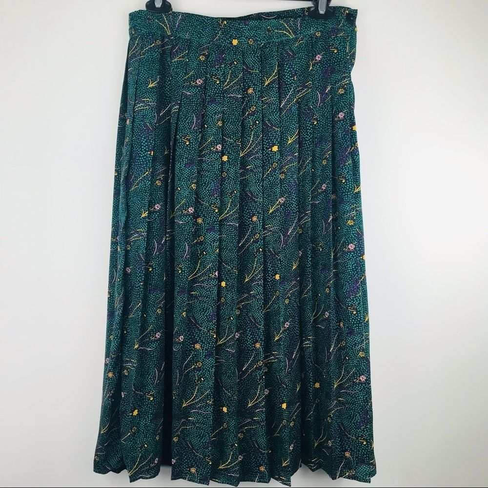 ModCloth Green “Onward to Afresh” Floral Print Pleated Skirt - Picture 5 of 10